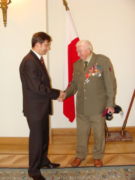 odznaczenie dla St. Derlatki