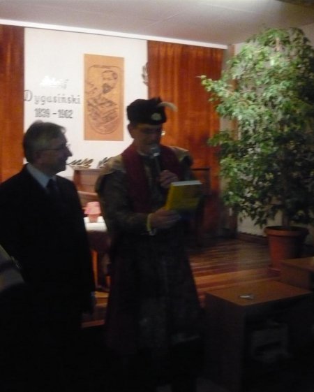 G�o�ne czytanie noc�